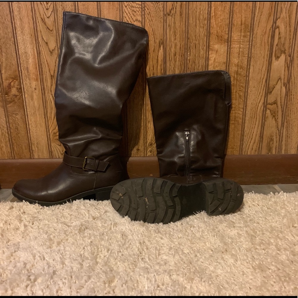 Boots - Picture 2 of 2